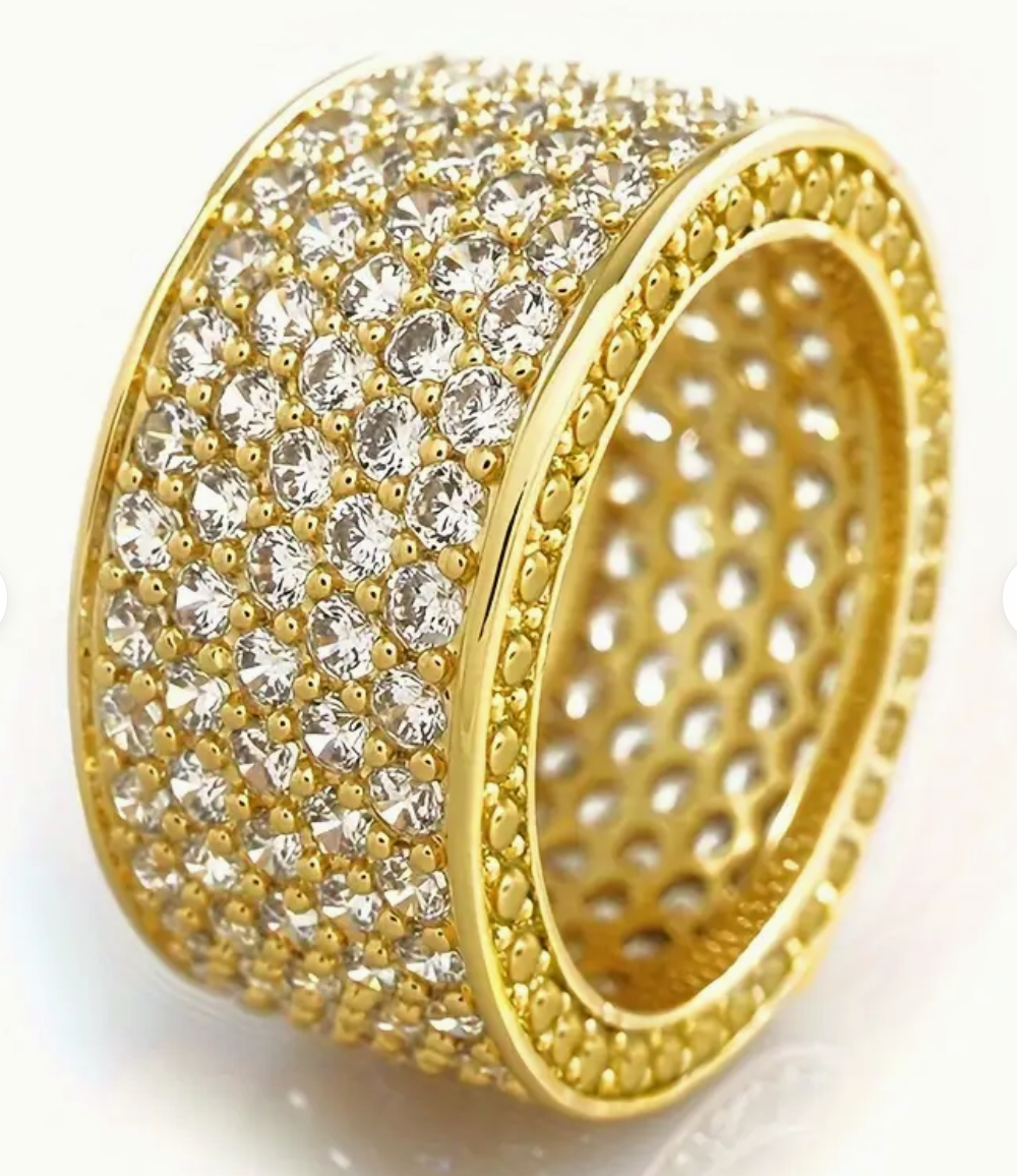 Modisch TOP!  Zirkonia-Ring in Goldbeschichtung mit Zirkonia-Steinen 1 cm Breite