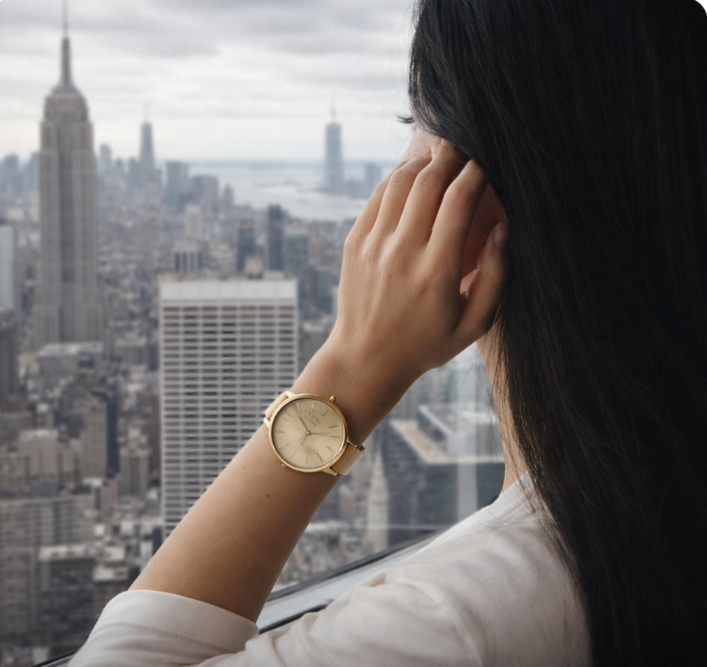 Gold ist Inn! Damenuhr Milanese Goldfarbenes Armband mit goldfarbenen Ziffernblatt “Pforzheim” 32 mm