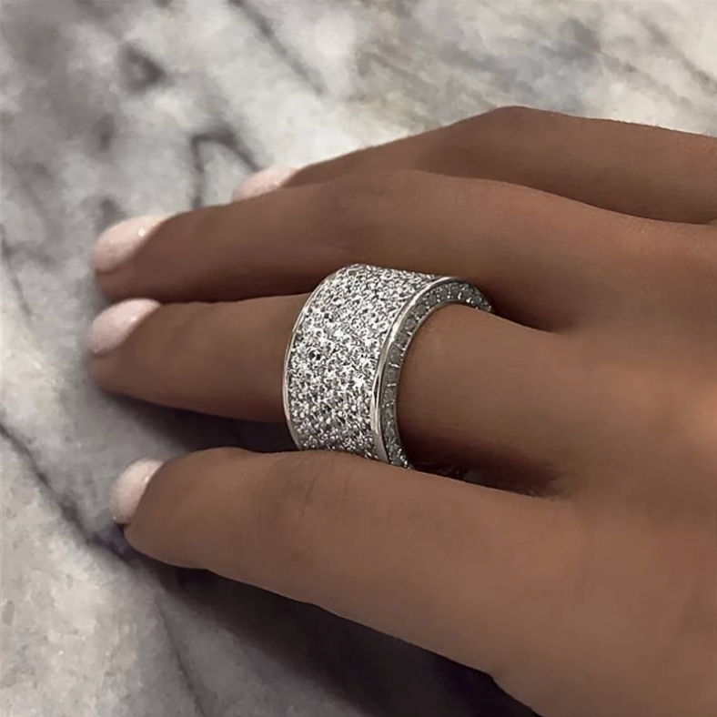 Modisch TOP!  Unisex- Ring in Silberbeschichtung mit Zirkonia- Steinen 1 cm breit